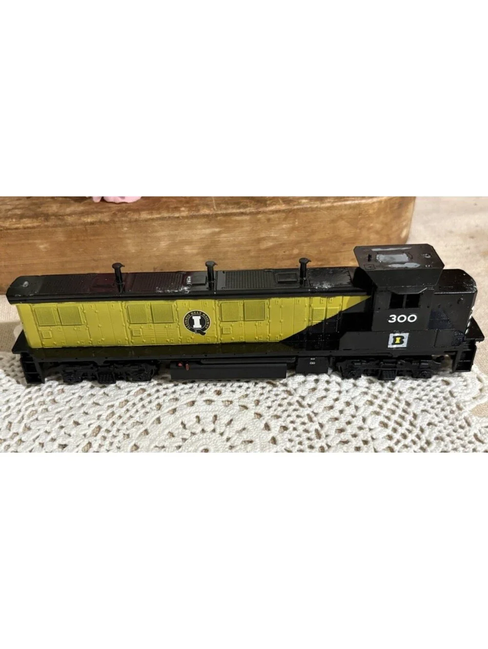 HO Atlas Trainman Plus #300 Genset Norfolk Southern, Illinois Beltway *Read*